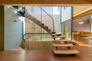 L’originalité et le design de cet escalier créé spécialement pour ces clients Genevois